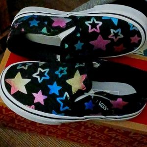 Youth size 11 brand new in box never worn